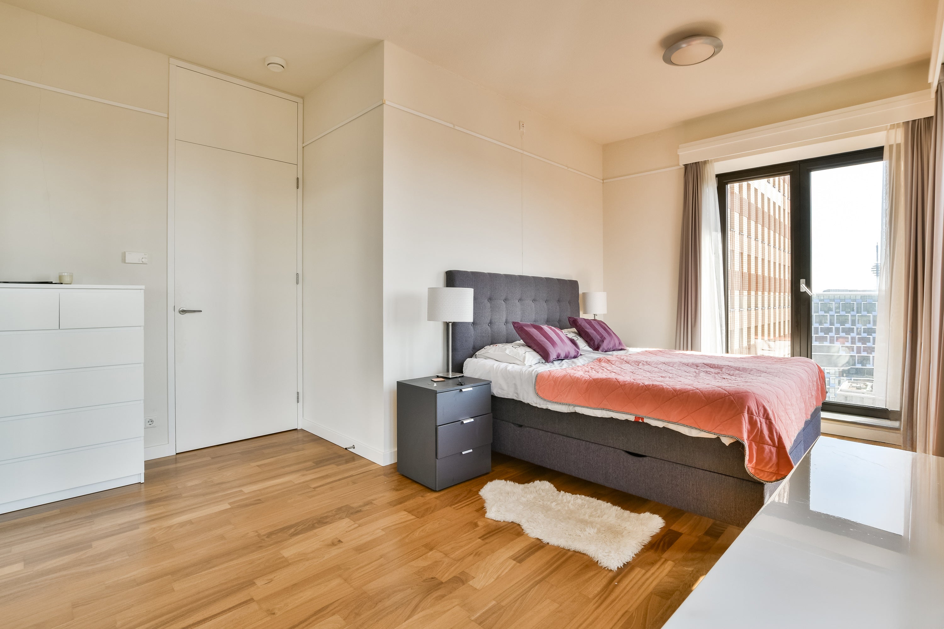 Woning te huur: Gustav Mahlerplein, Amsterdam