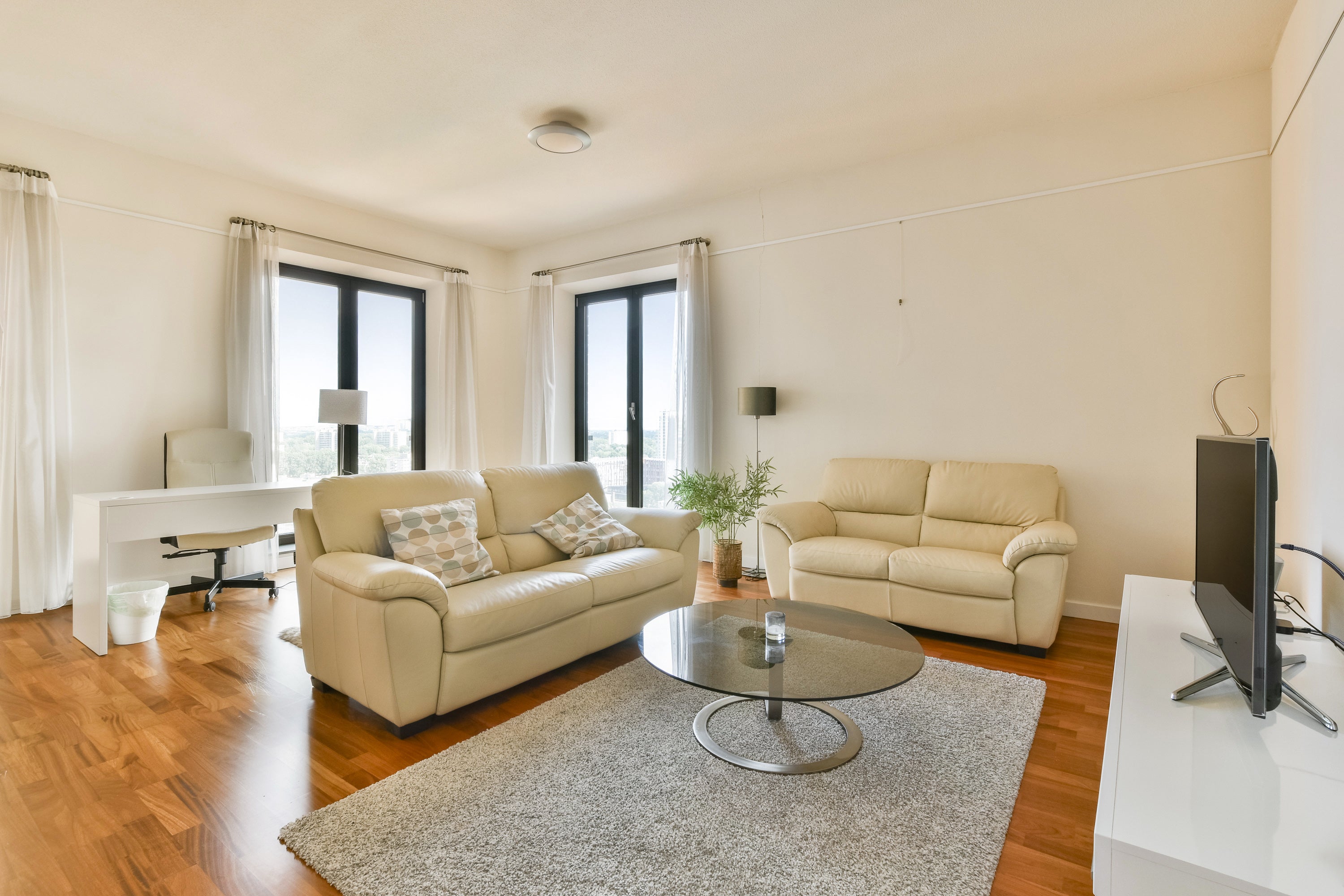 Woning te huur: Gustav Mahlerplein, Amsterdam