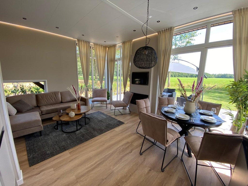 Vrijstaande woning te koop: Vredenseweg 184, Winterswijk Huppel