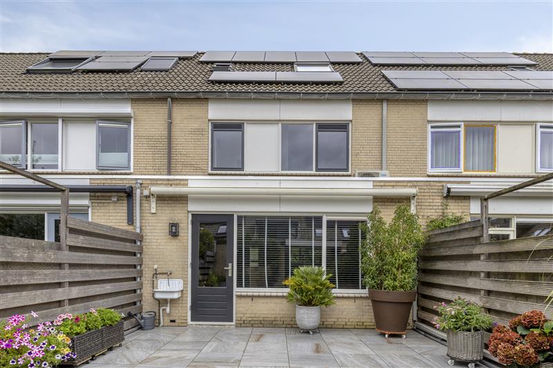 Tussenwoning te koop: Steve Bikostraat 188, Haarlem