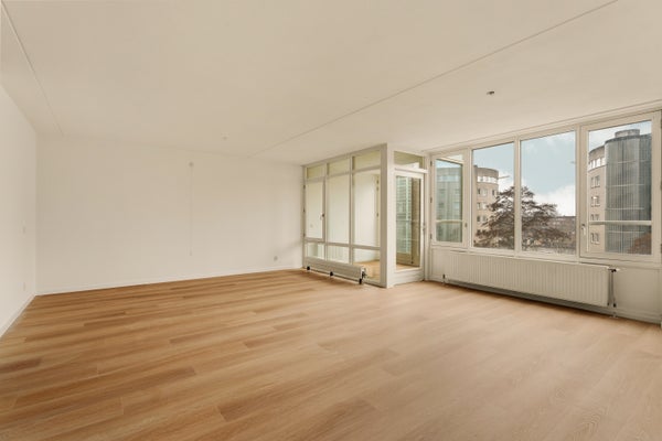 Flat Omval in Amsterdam