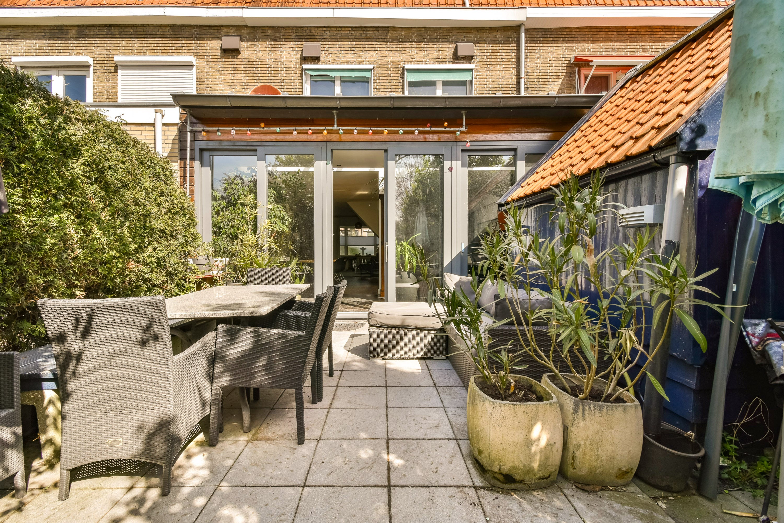 Tussenwoning te koop: Catharina van Clevepark 57, Amstelveen