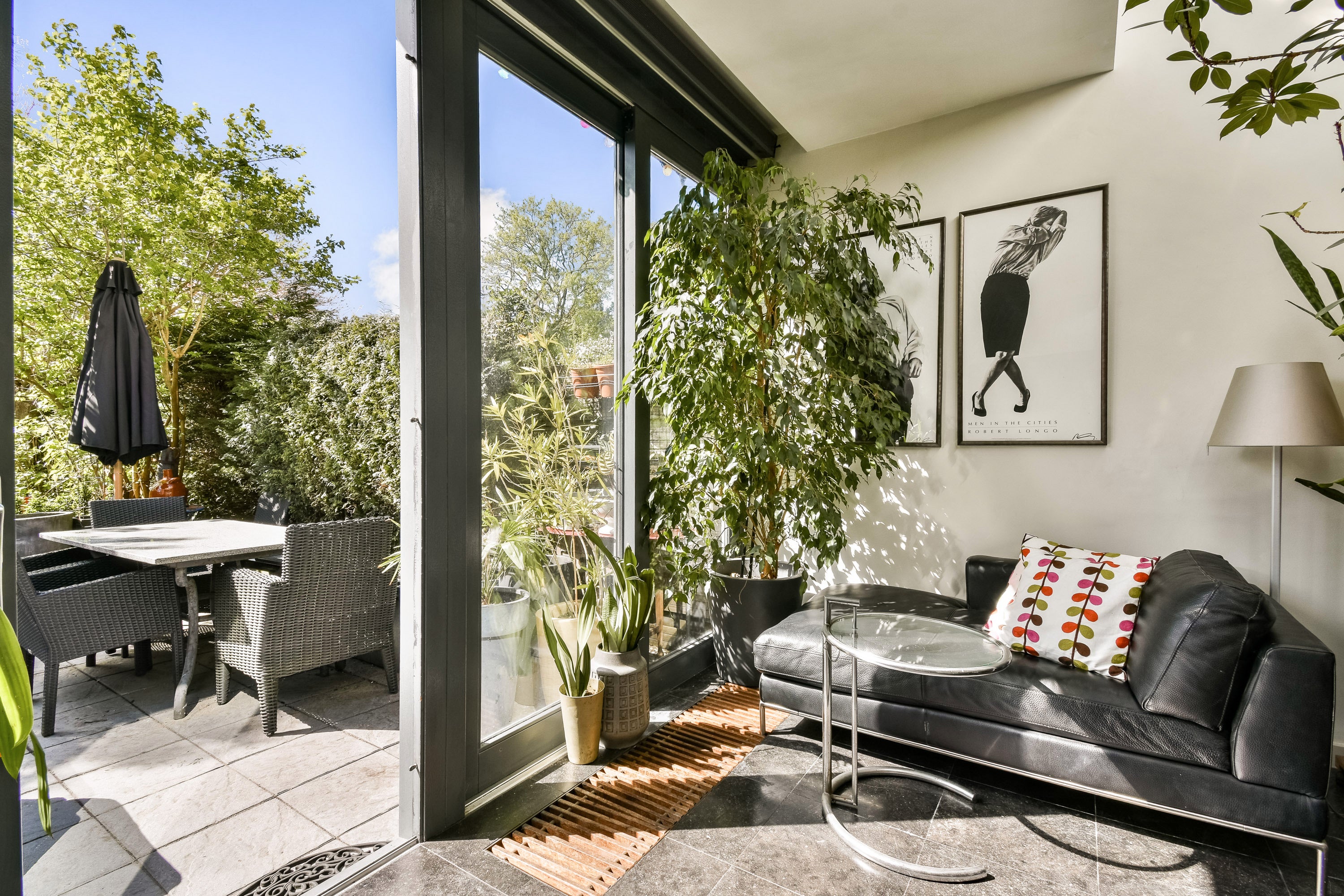 Tussenwoning te koop: Catharina van Clevepark 57, Amstelveen