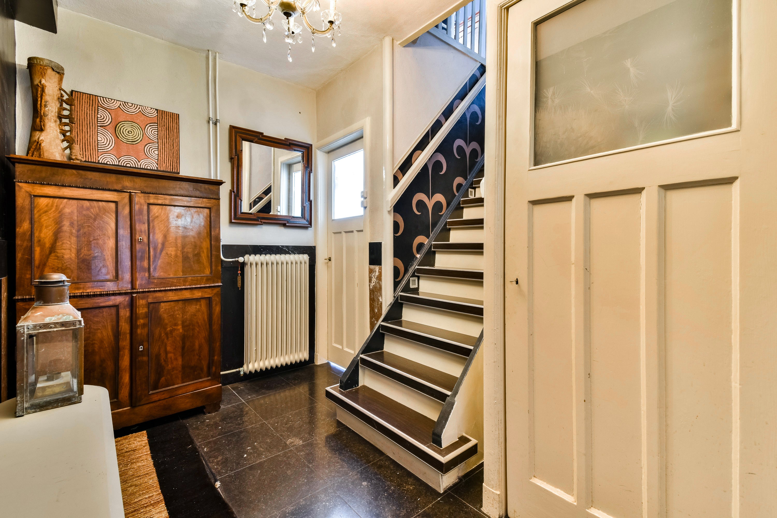 Tussenwoning te koop: Catharina van Clevepark 57, Amstelveen