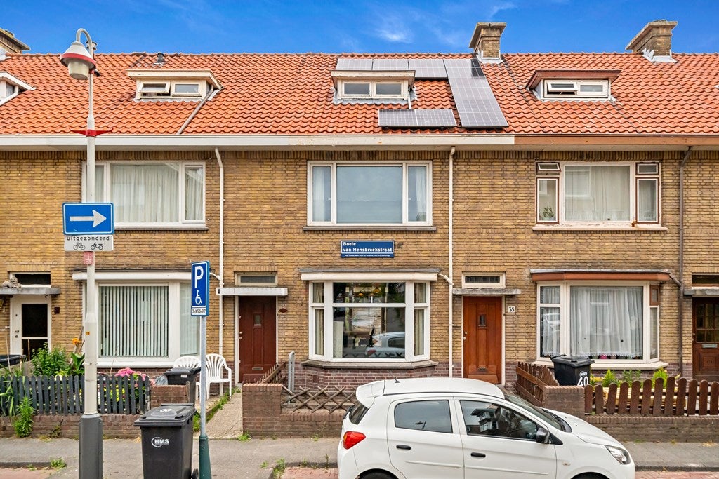Huis Boele van Hensbroekstraat 38 in Den Haag