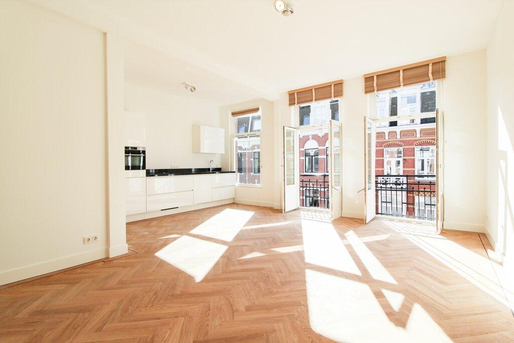 Appartement Van Eeghenstraat 44 1 in Amsterdam