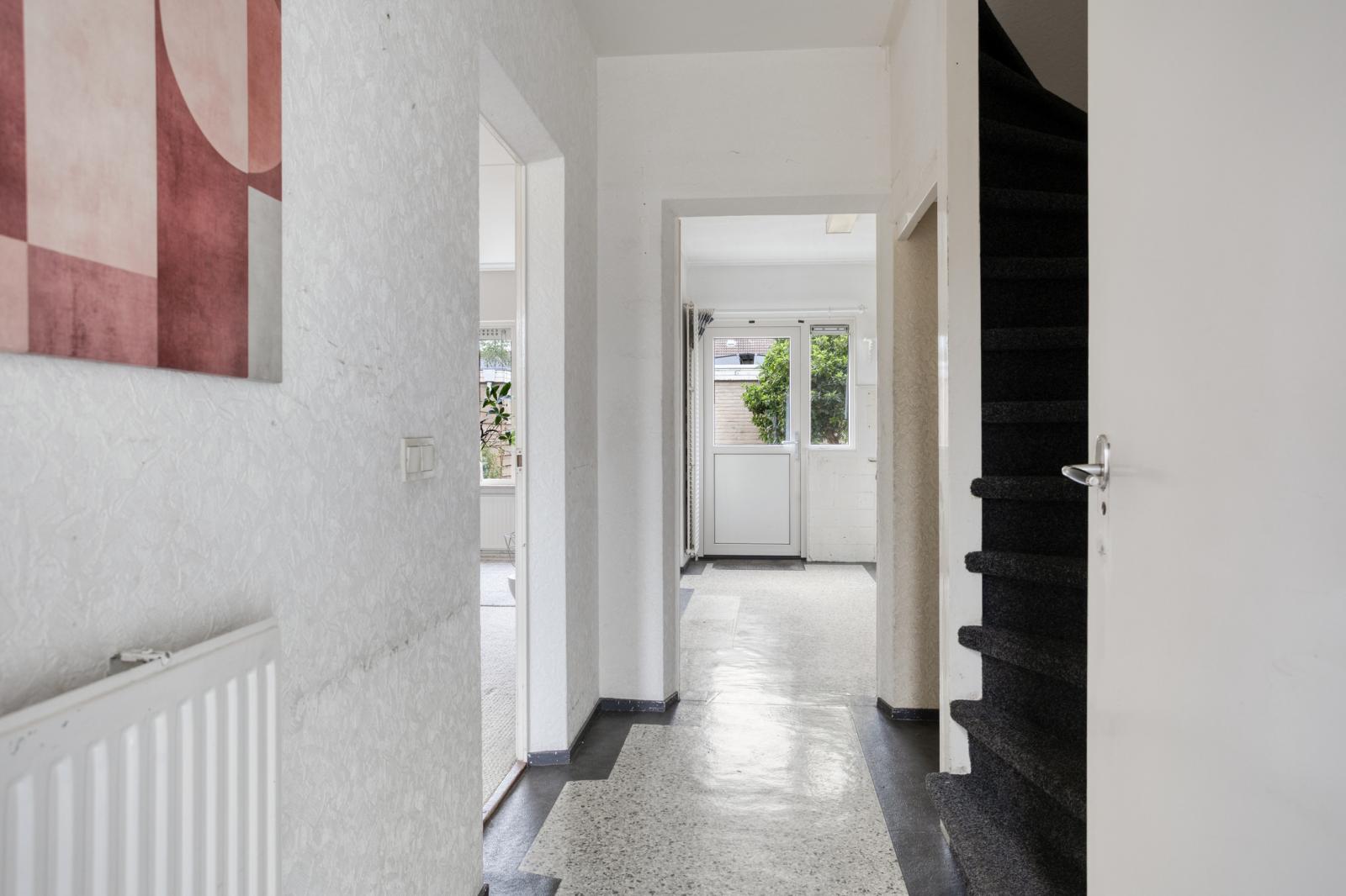 Tussenwoning te koop: Elshof 23, Veendam