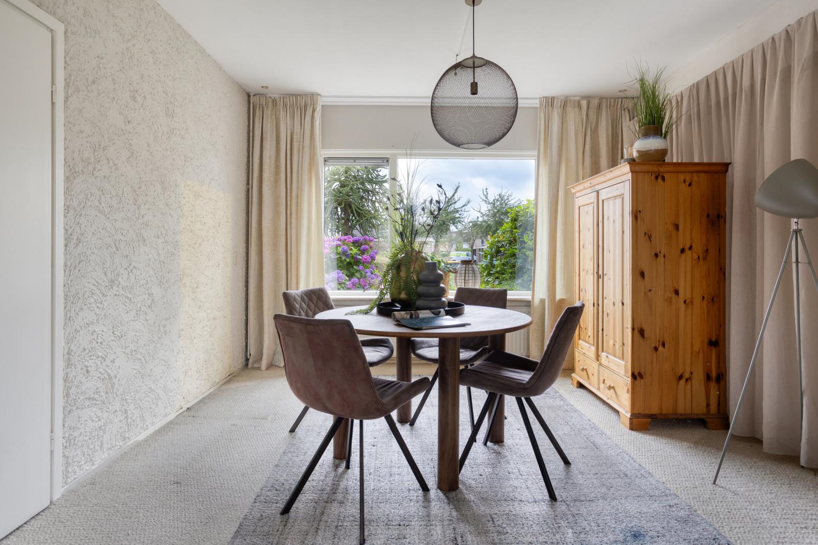 Tussenwoning te koop: Elshof 23, Veendam