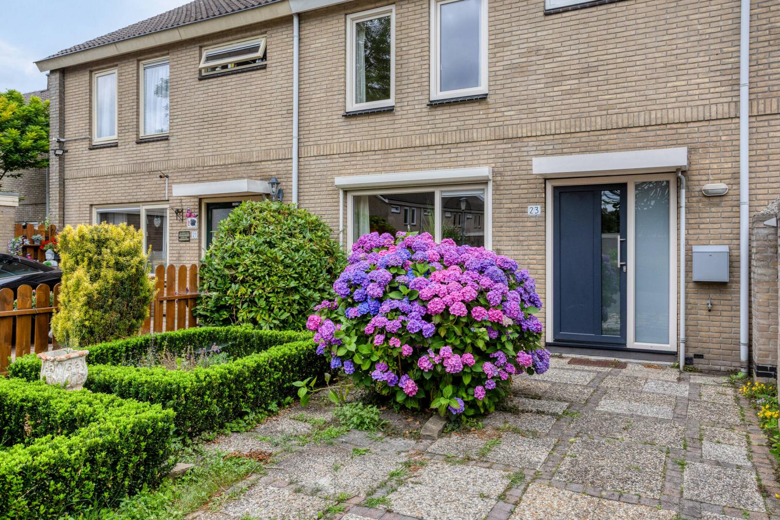 Tussenwoning te koop: Elshof 23, Veendam