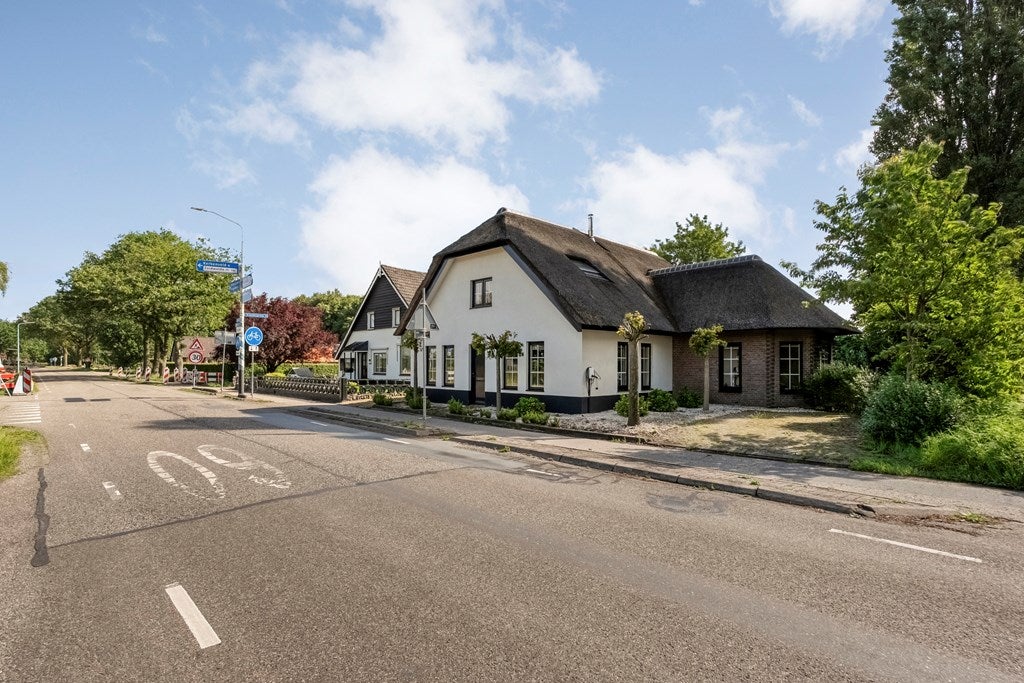 Huis Hoogeveenseweg 21 in Schuinesloot
