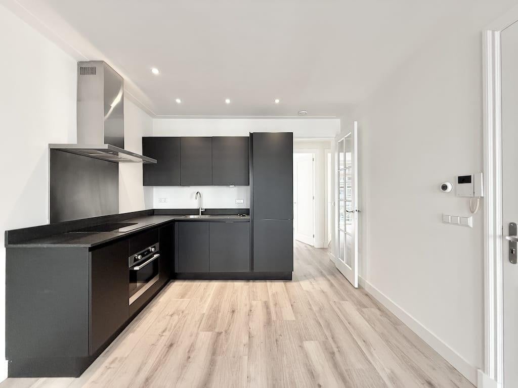 Woning te huur: Delistraat, Amsterdam