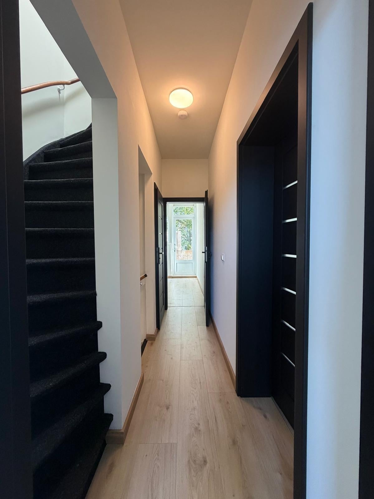 Woning te huur: Rembrandtlaan, Schiedam