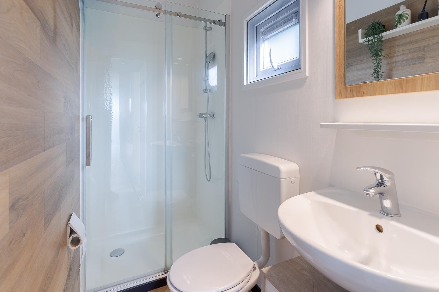 Vrijstaande woning te koop: Weperpolder 33A-87, Oosterwolde