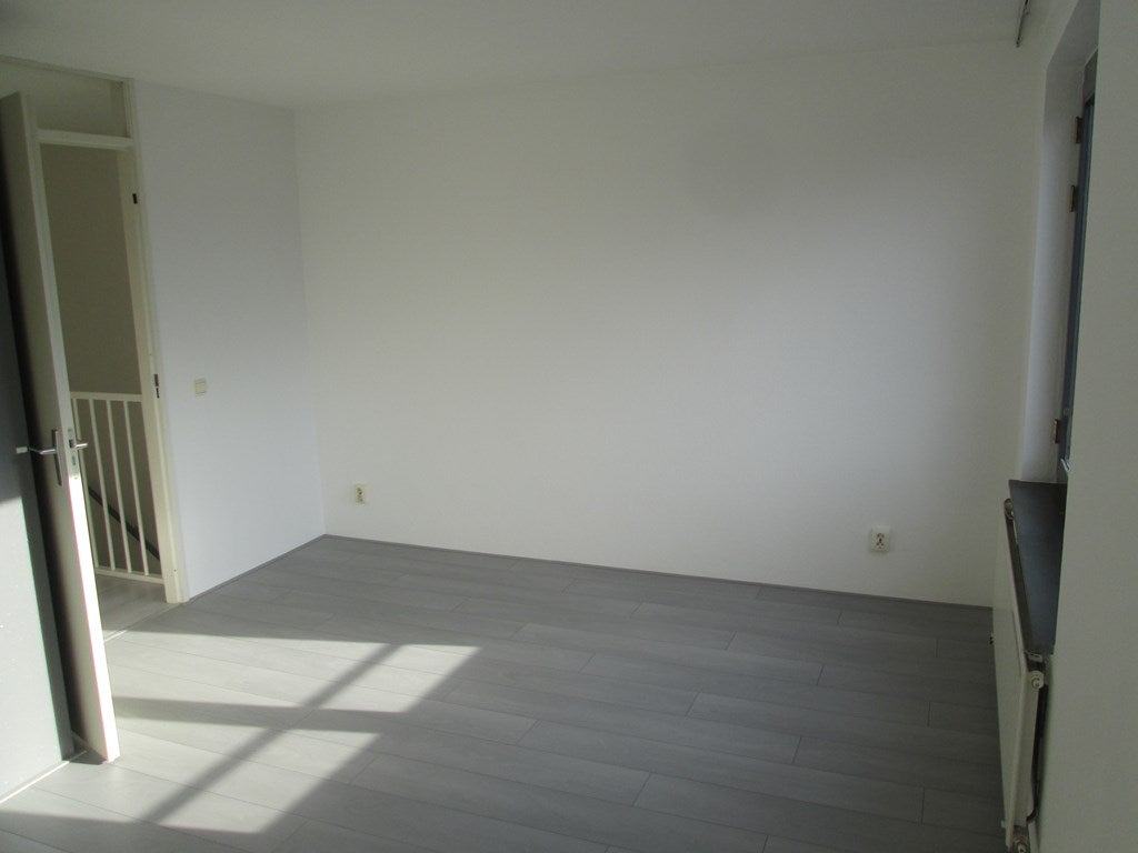 Woning te huur: J.H. van den Broekstraat, Rotterdam