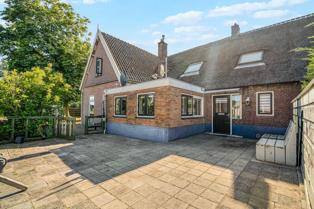 Huis Weipoortseweg 30 in Zoeterwoude