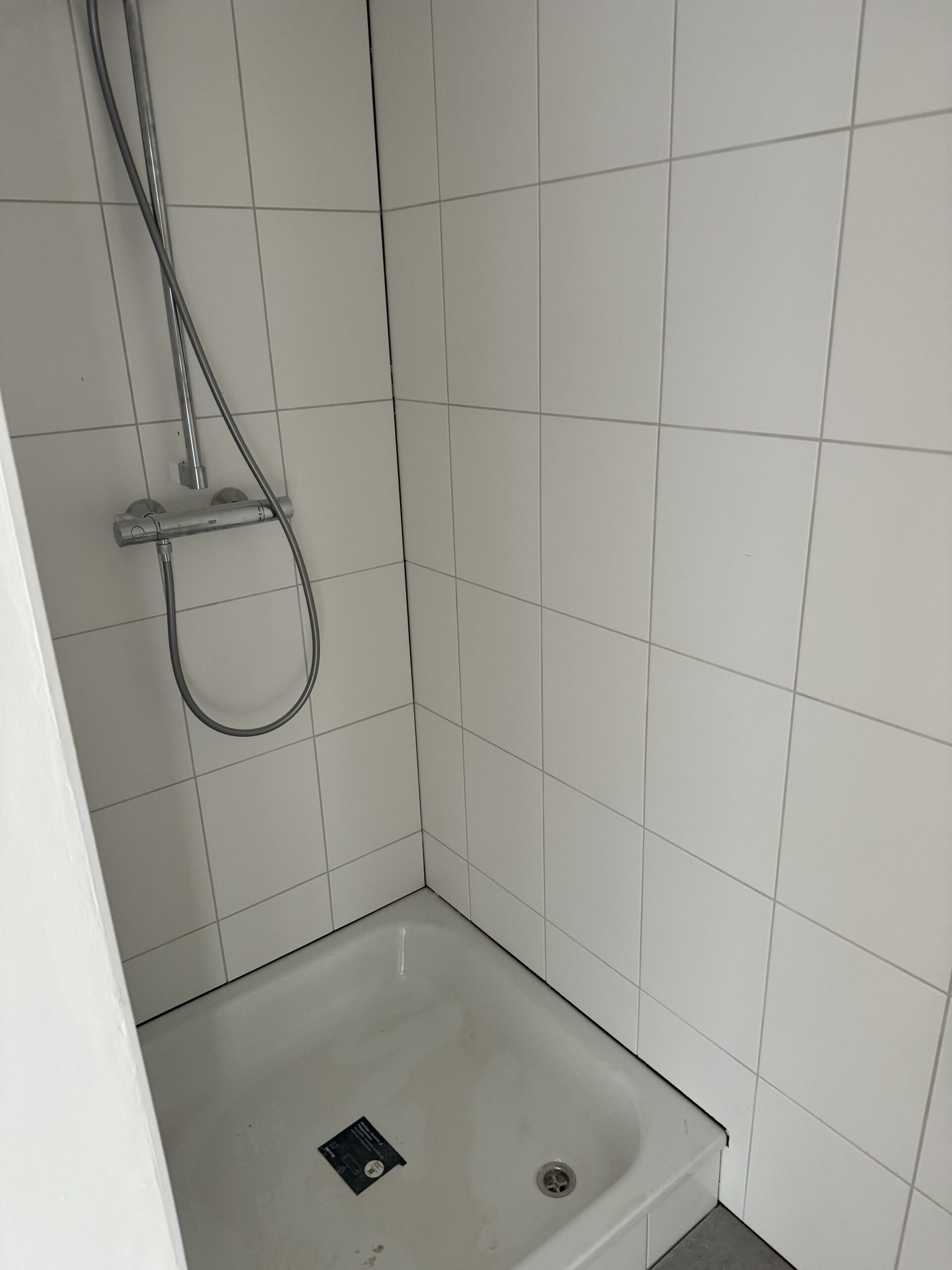 Twee-onder-één-kap te huur: Enschotsestraat 62C, Tilburg