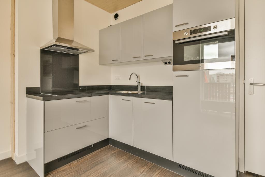 Appartement te huur: Distelweg 261, Amsterdam