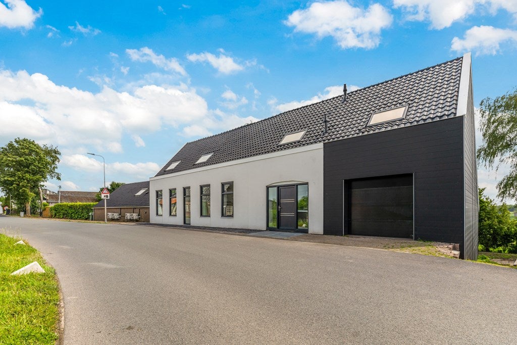 Huis Zuidzijdsedijk 30 in Nieuw-Beijerland