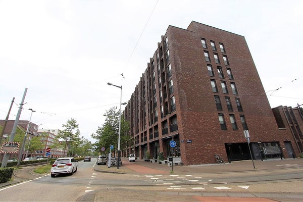 Flat Julius Pergerstraat in Amsterdam