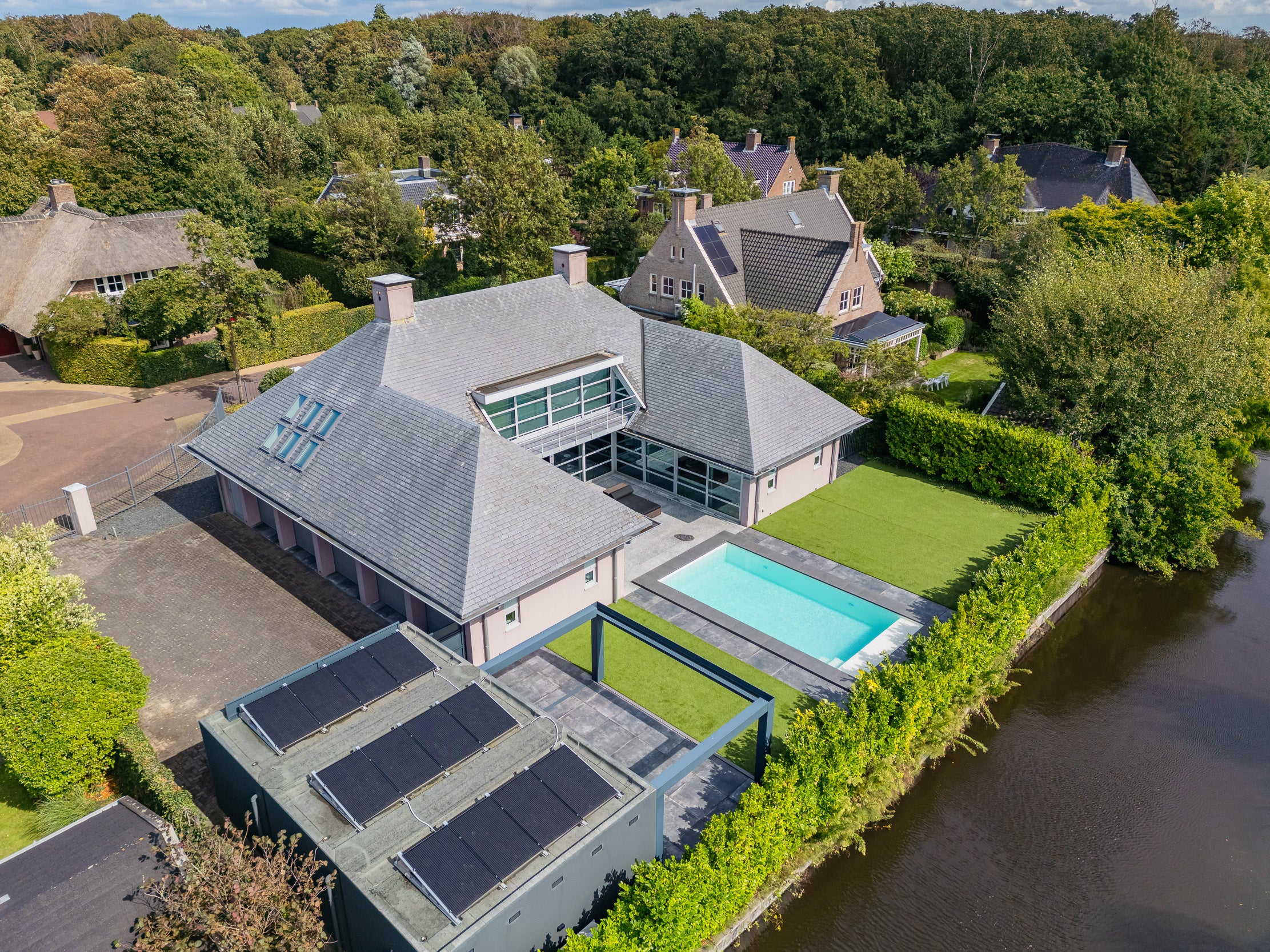 Huis Hofvennepark 2 in Noordwijk