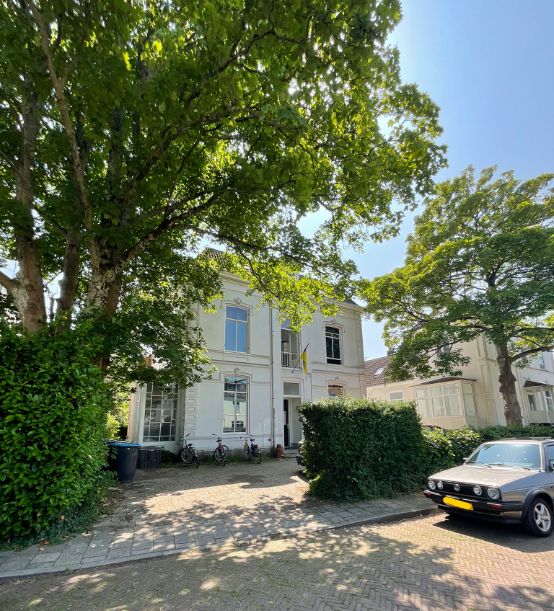 Zuider Parallelweg 42 K8