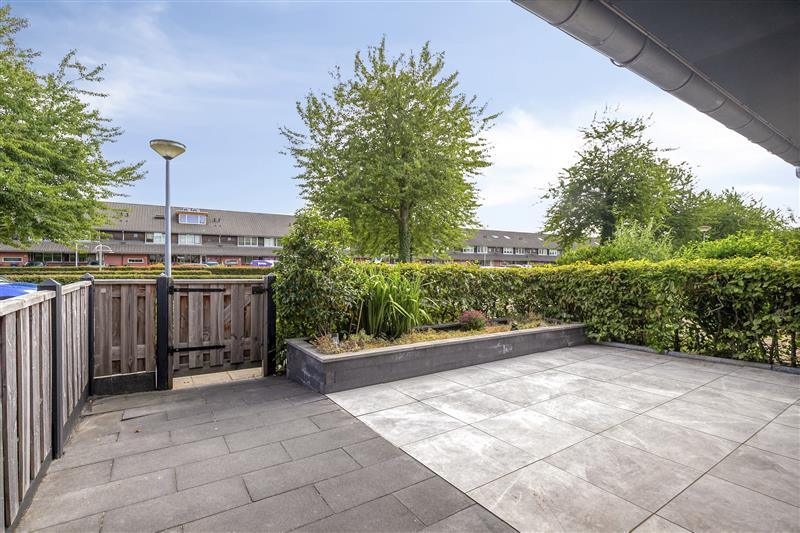 Tussenwoning te koop: Jeroen Boschplantsoen 53, Almere