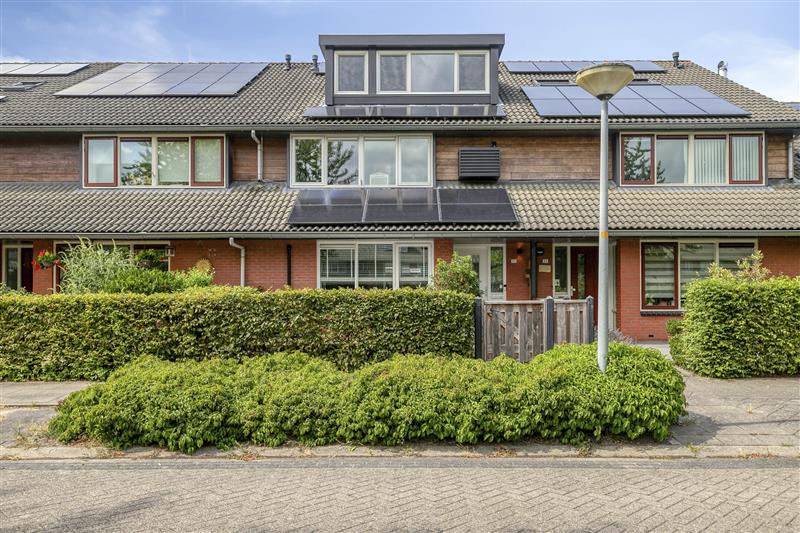 Tussenwoning te koop: Jeroen Boschplantsoen 53, Almere