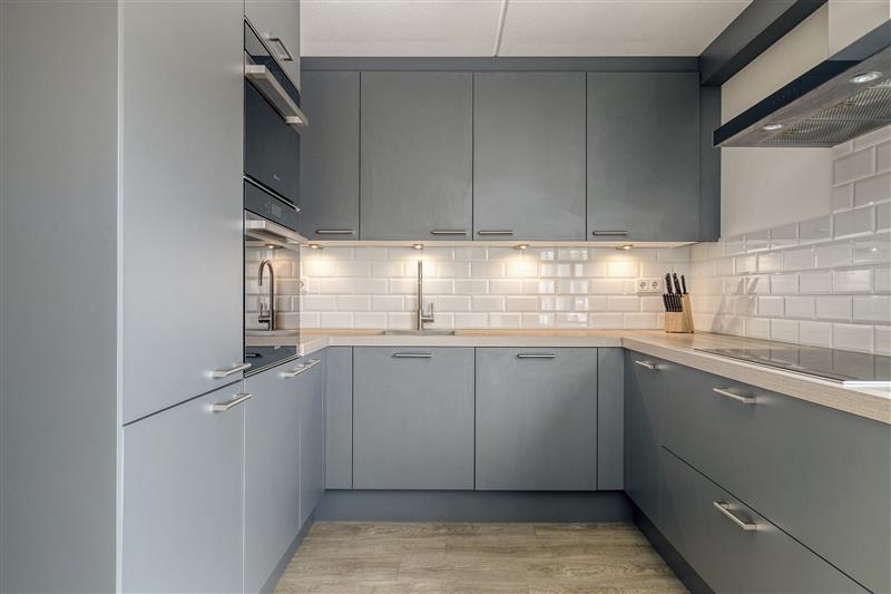 Tussenwoning te koop: Jeroen Boschplantsoen 53, Almere