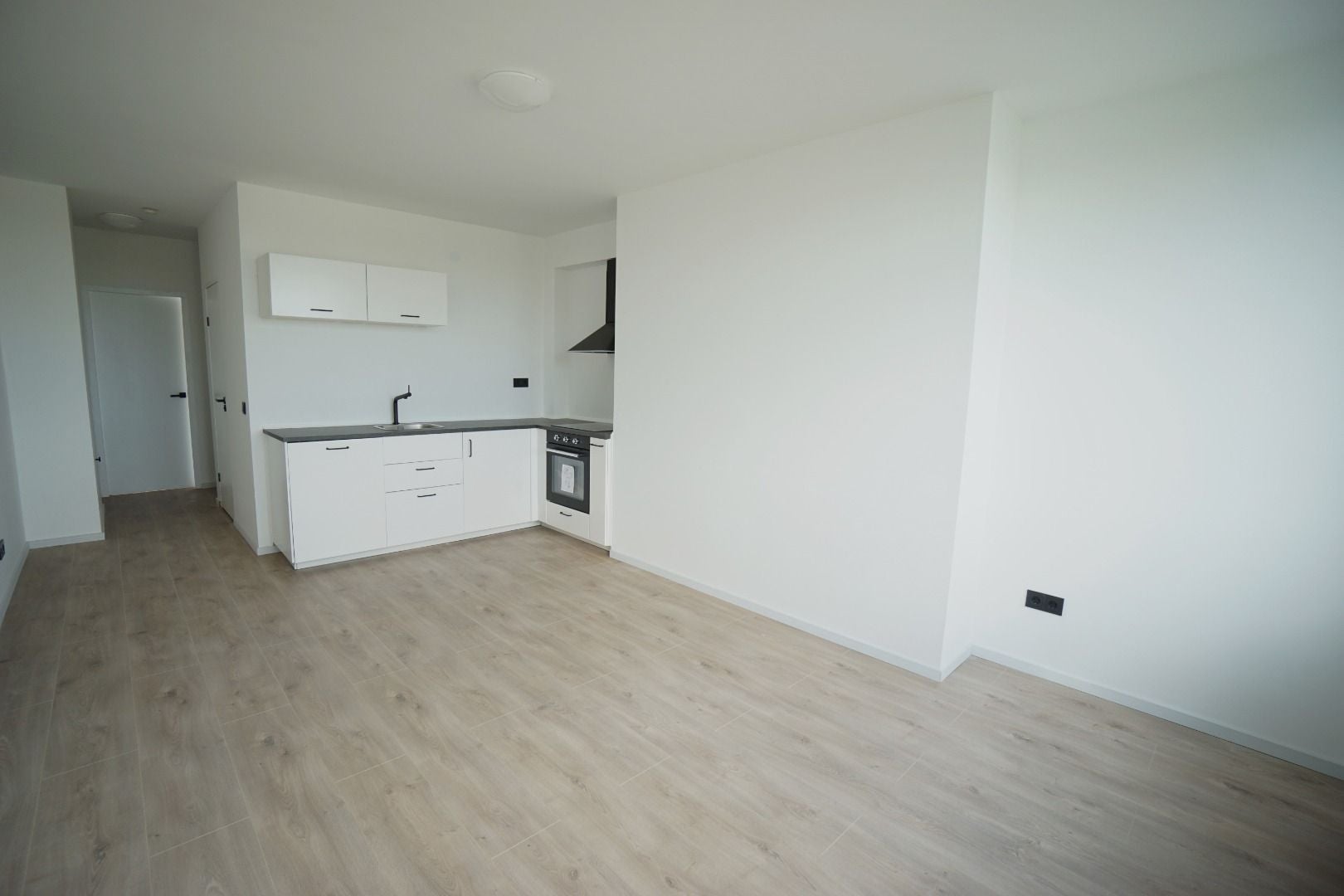 Woning te huur: Lange Hilleweg, Rotterdam