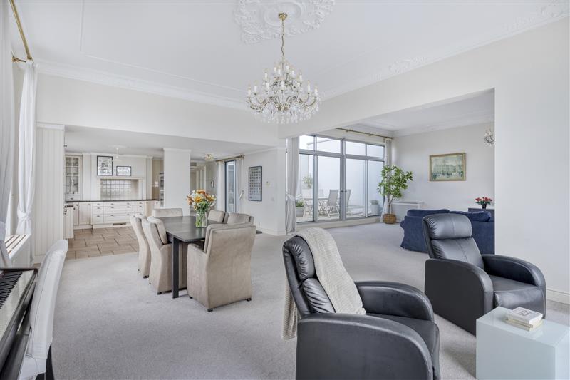 Appartement te koop: Hengelostraat 158, Almere