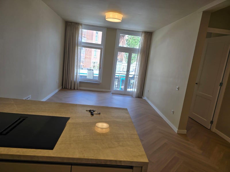 Te huur Appartement Admiraal De Ruijterweg in Amsterdam