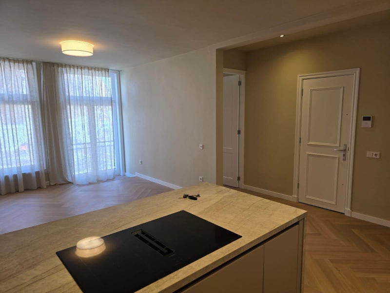 Te huur Appartement Admiraal De Ruijterweg in Amsterdam
