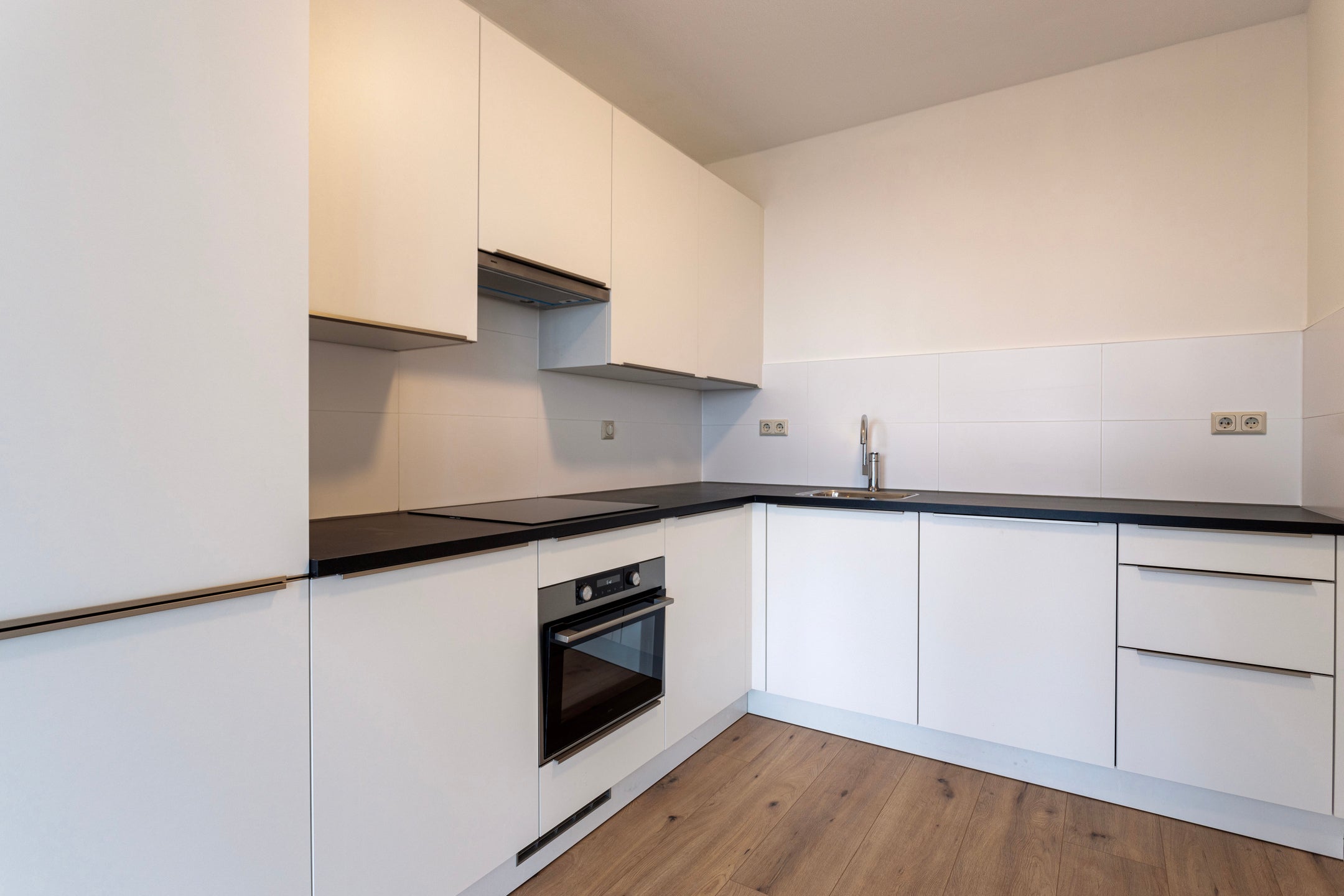 Appartement te huur: Blaak 576, Rotterdam