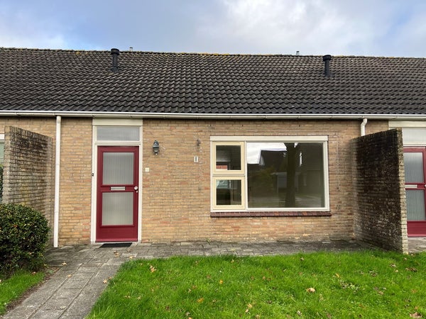 Huis Prins Bernhardstraat in Leens