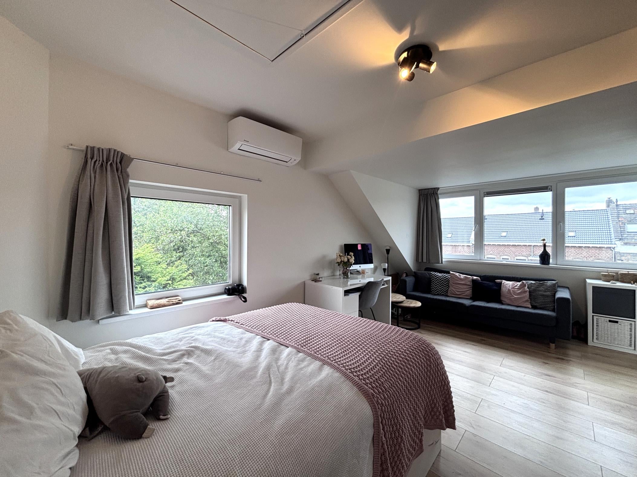 Room Aert van Trichtweg