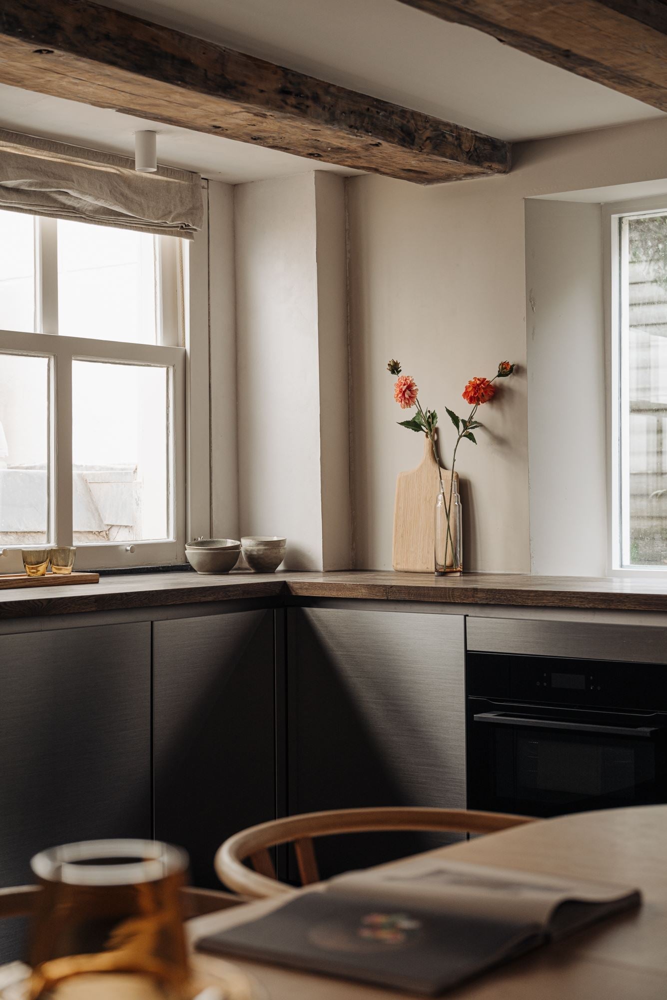 Woning te huur: Kromme Waal, Amsterdam