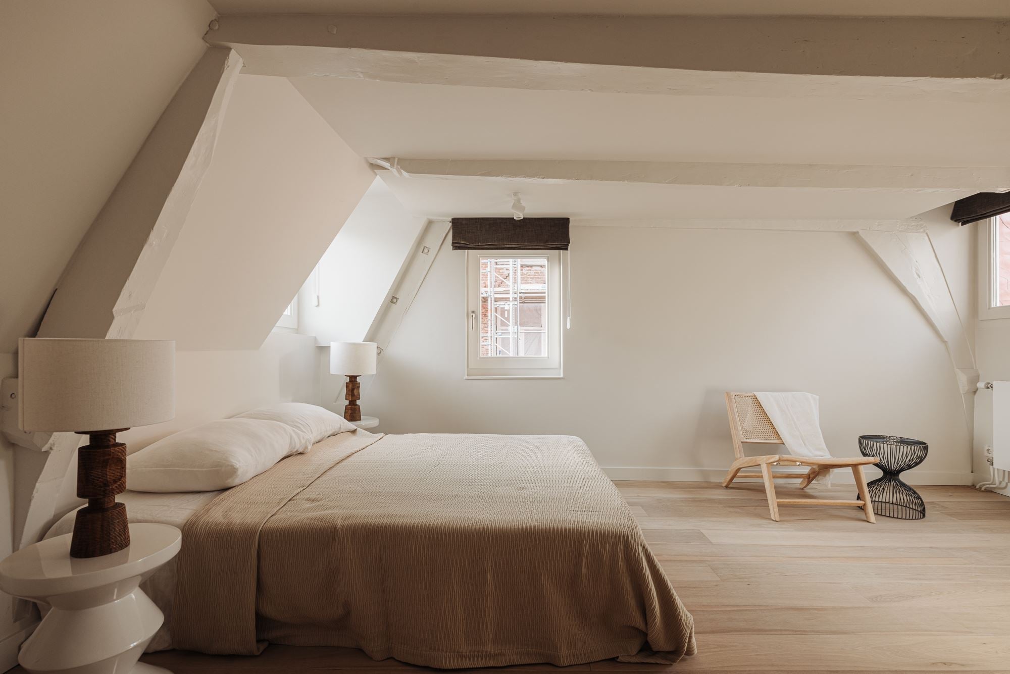 Woning te huur: Kromme Waal, Amsterdam