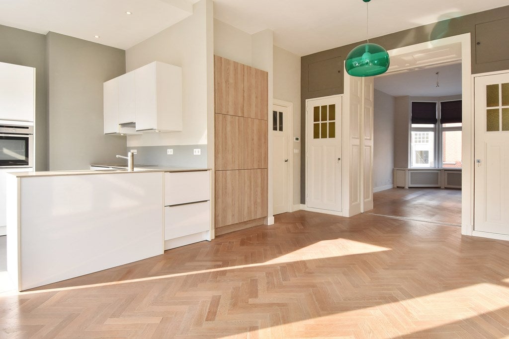 Flat Van Beverningkstraat 260