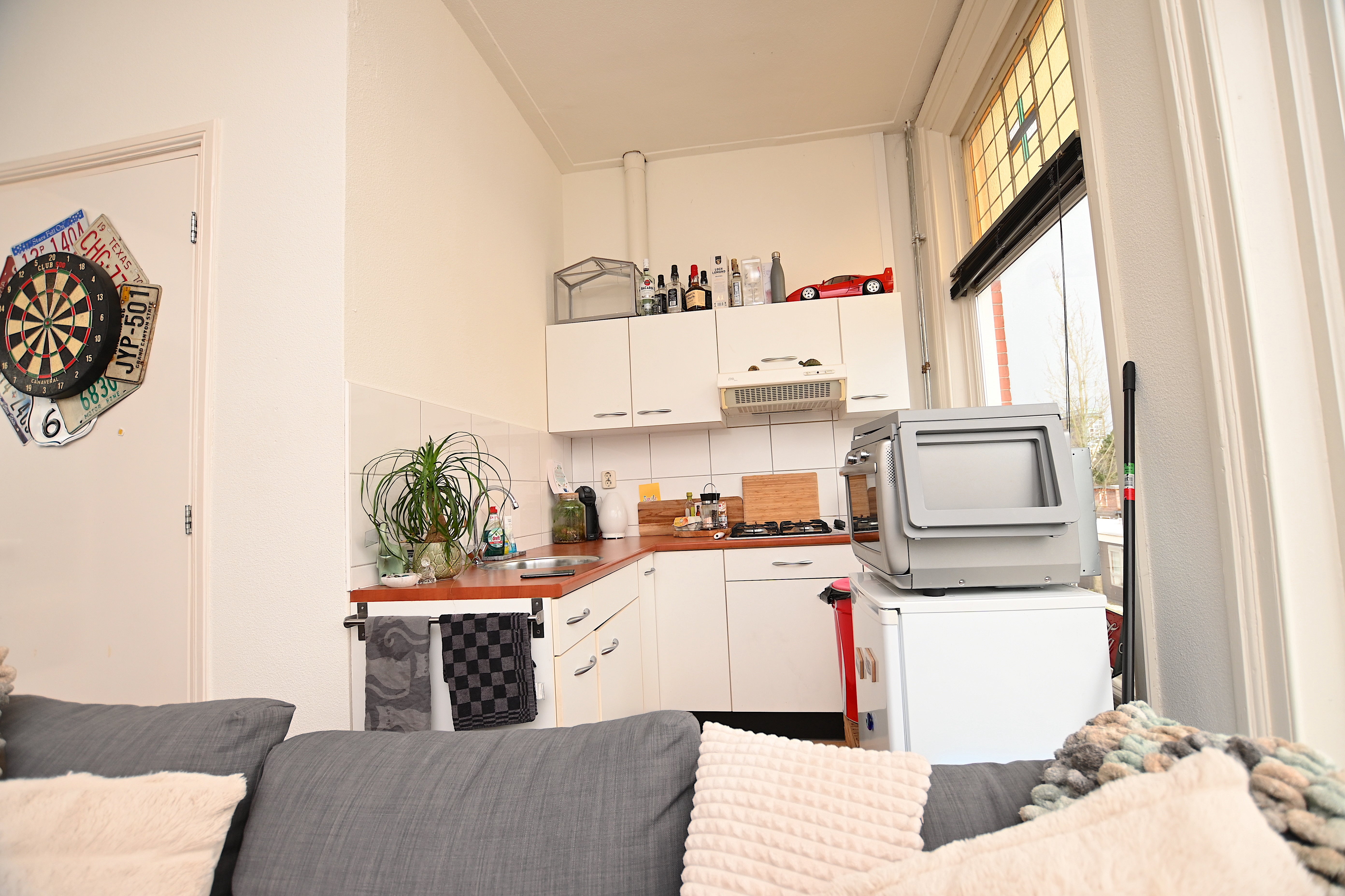 Appartement te huur: Winschoterdiep 123A-1, Groningen