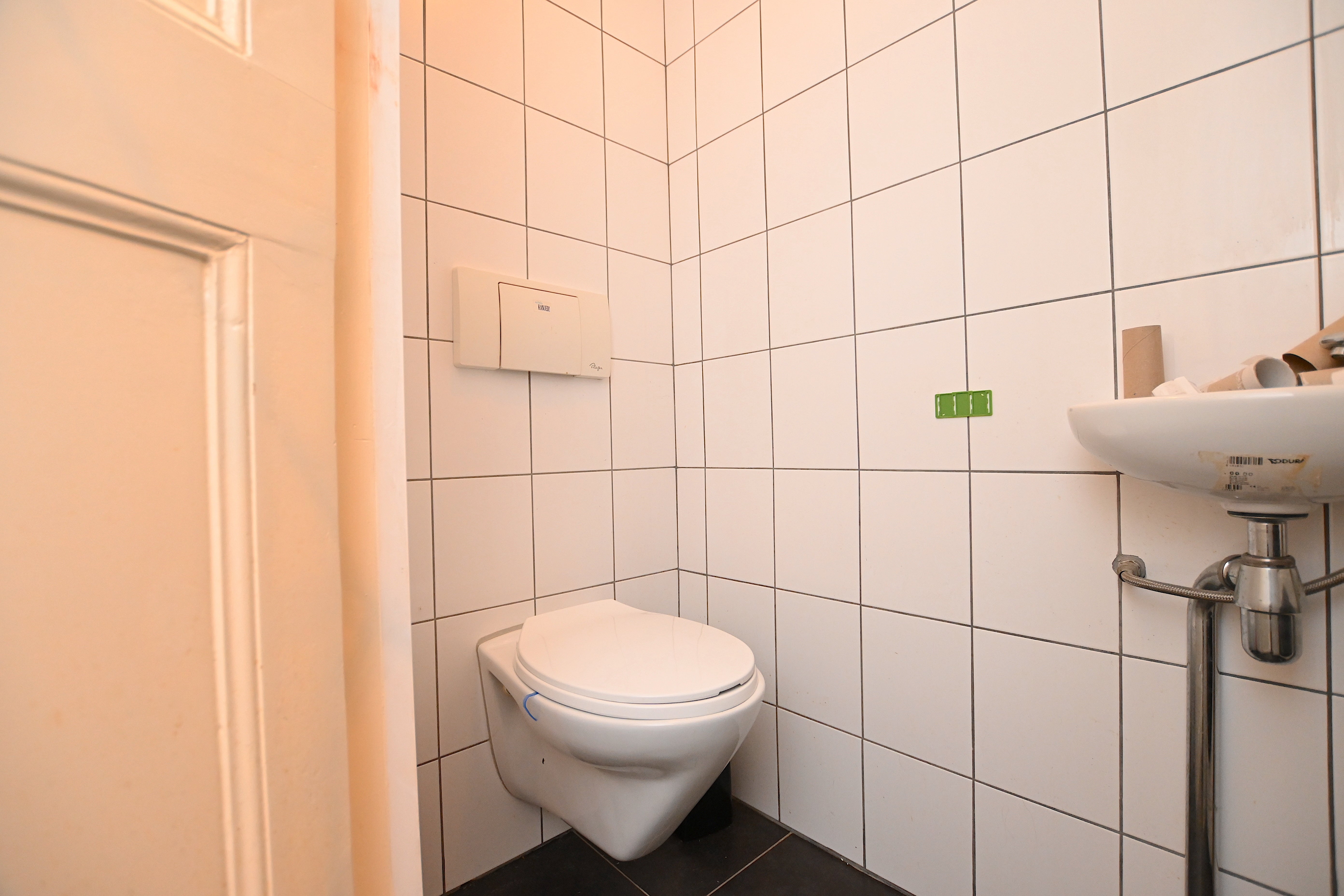 Appartement te huur: Winschoterdiep 123A-1, Groningen