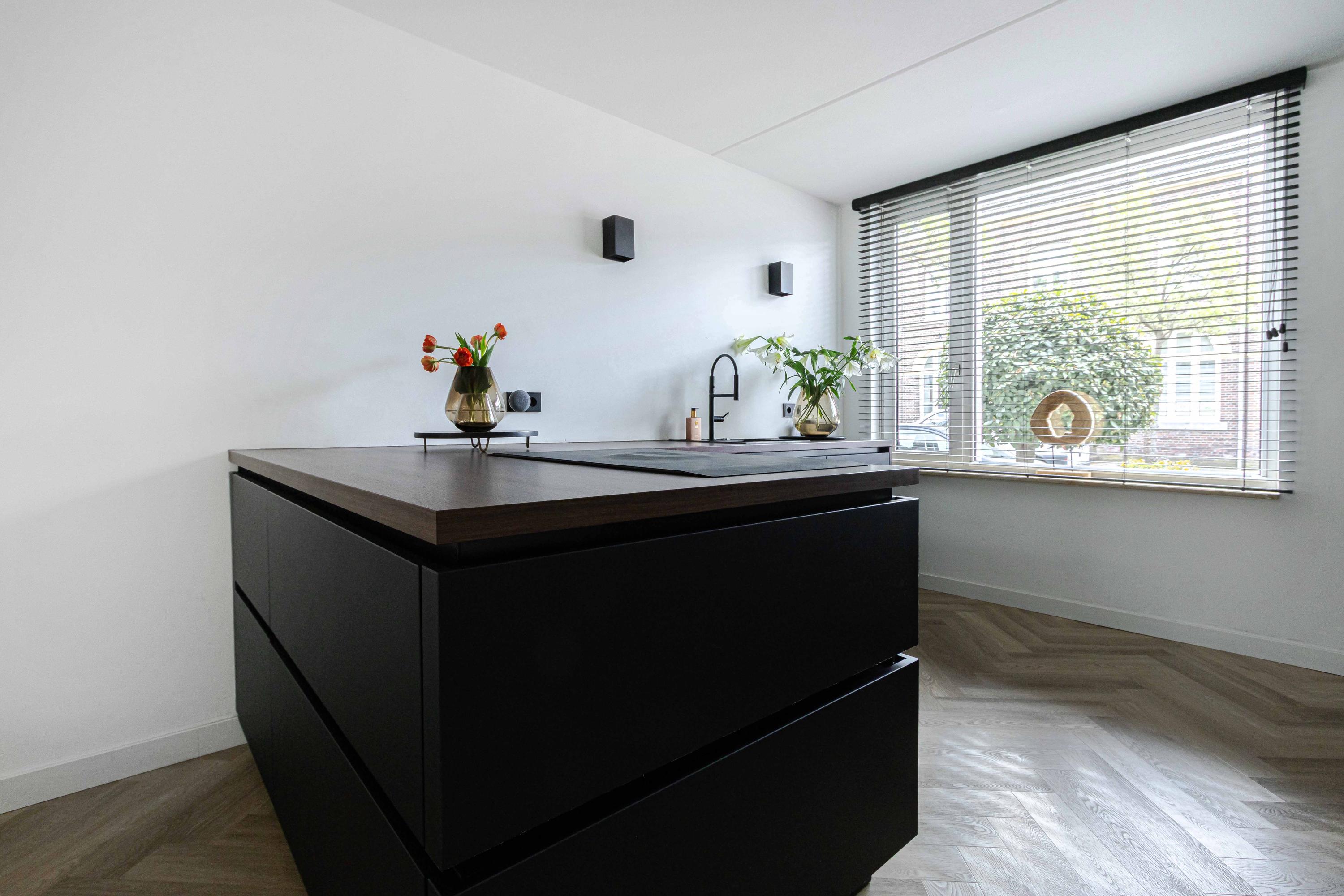 Tussenwoning te koop: Burchtstraat 21, Bunde