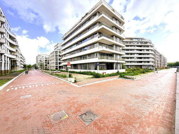 Flat Céramiquelaan in Amsterdam