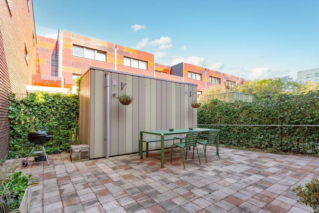 Te huur Huis Eva Besny�straat in Amsterdam