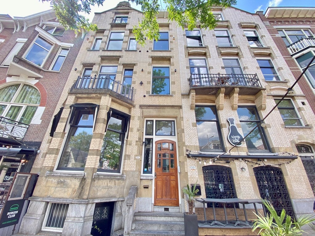 Flat Nieuwe Binnenweg 137 D