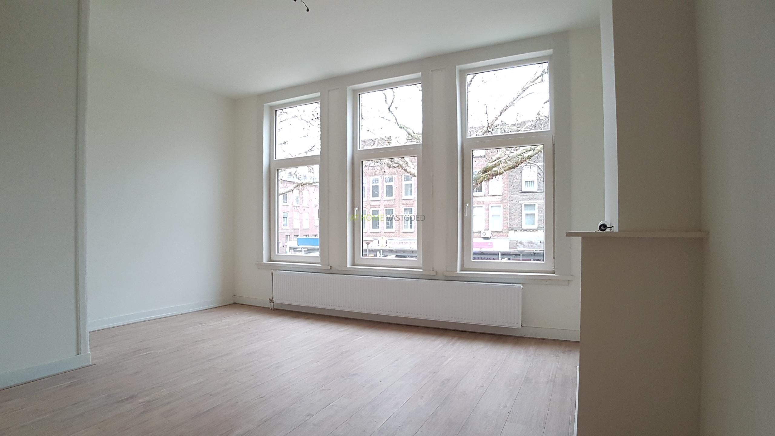 Groene Hilledijk apartment