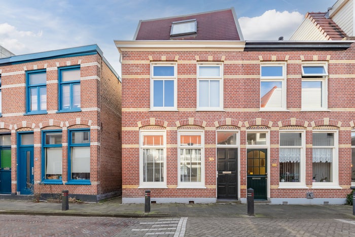 Van der Woudestraat 25 A