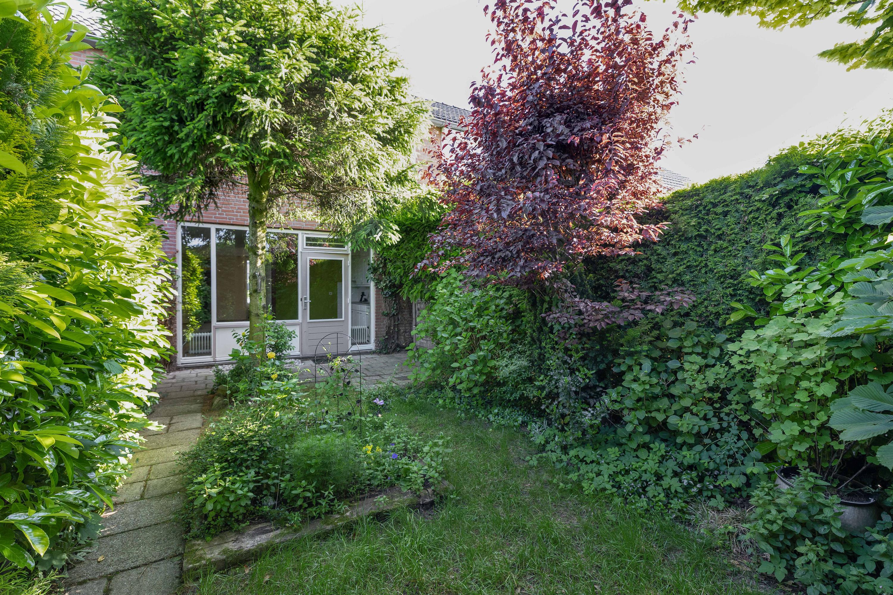 Tussenwoning te koop: Honigmannstraat 17, Landgraaf