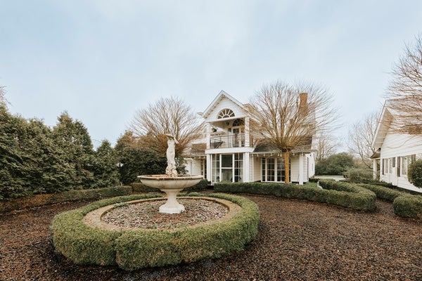 Huis Kanaalweg Westzijde in Hellevoetsluis