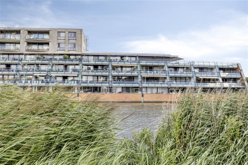 Appartement te koop: Rosa Luxemburgpark 83, Purmerend