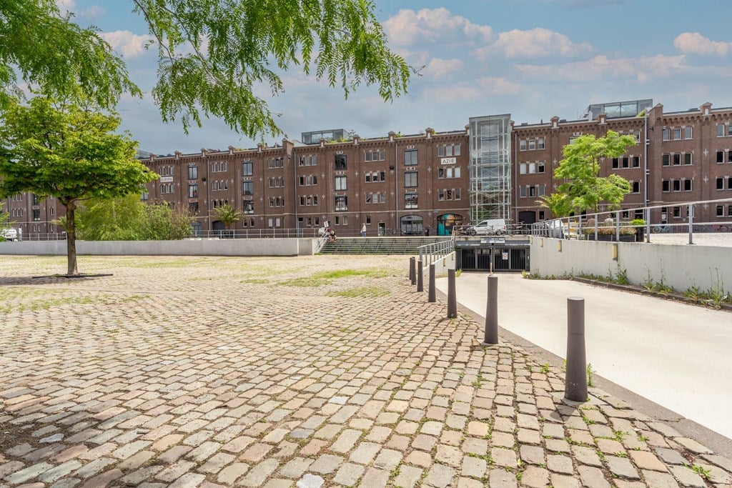 Appartement aan de Handelsplein in Rotterdam (3071 PR)